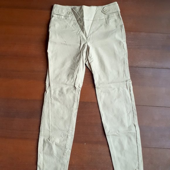 5 for 25 - Suzy Shier Beige Pants - Picture 1 of 2